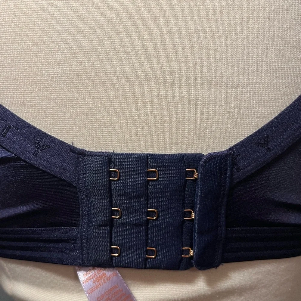 Savage x fenty purple bra 38DD‎